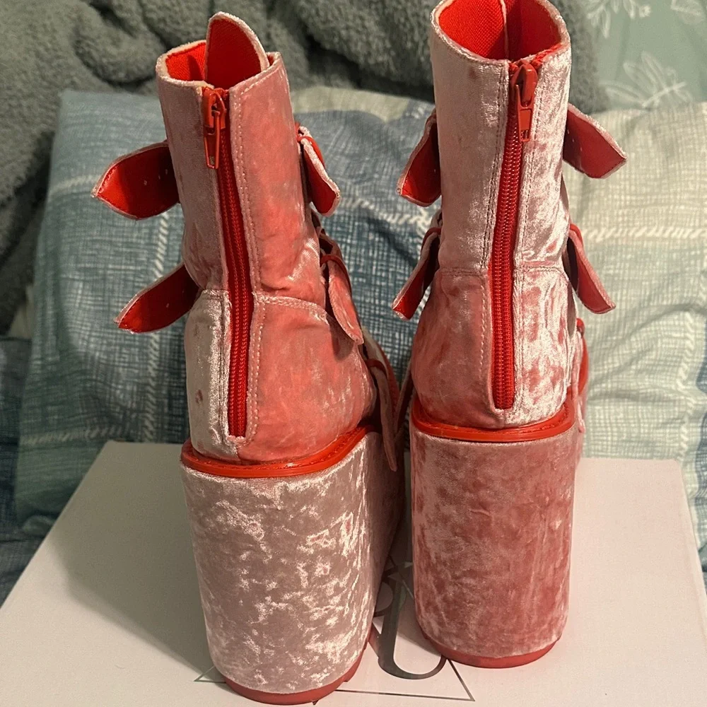 YRU Velvet Platform Boots in Pink with Red Heart Accents - Picture 6 of 7